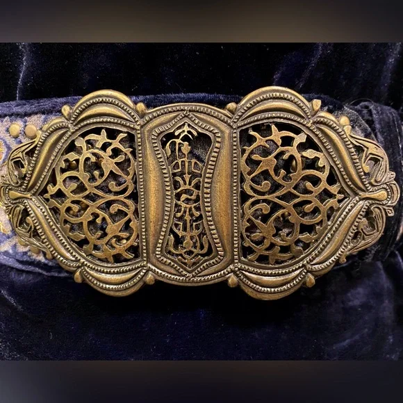 Daslu blue velvet with gold magnificent belt Daslu San Paulo | Accessories | Daslu Blue Velvet With Gold  main image 3